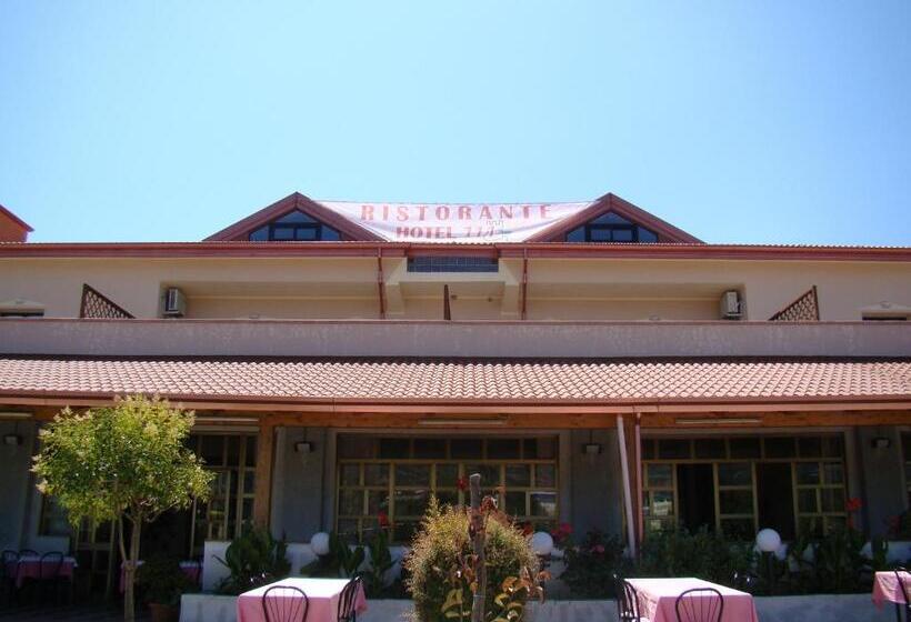 فندق Ristorante111