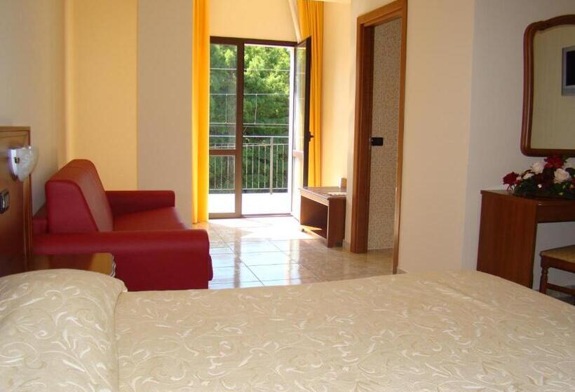 فندق Ristorante111