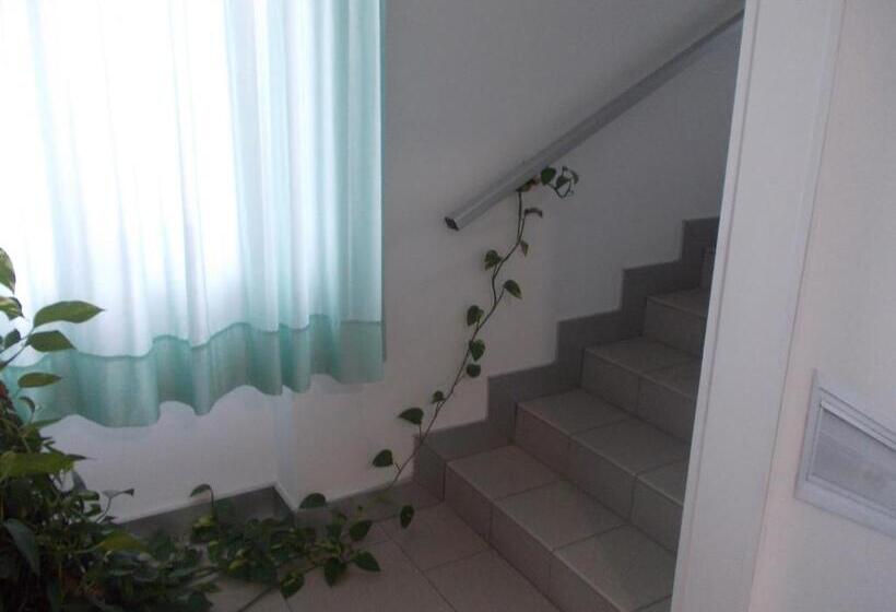 בית מלון כפרי Scacco Rosso