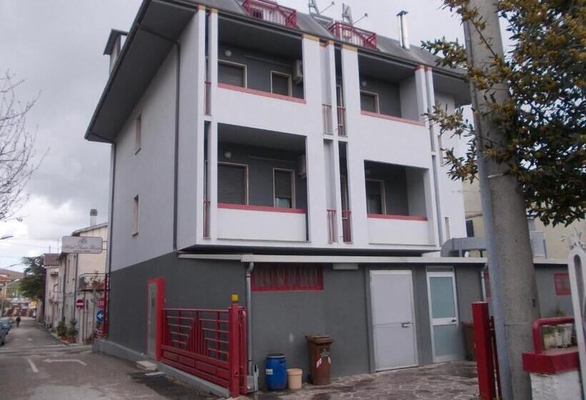 בית מלון כפרי Scacco Rosso