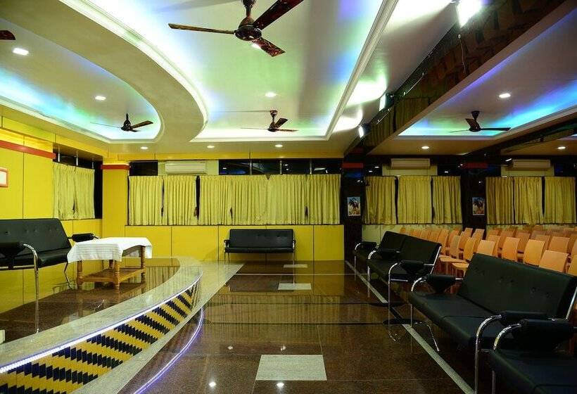 בית מלון כפרי Tri Sea