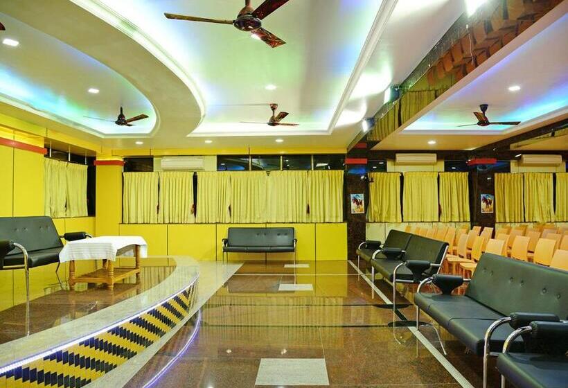 בית מלון כפרי Tri Sea