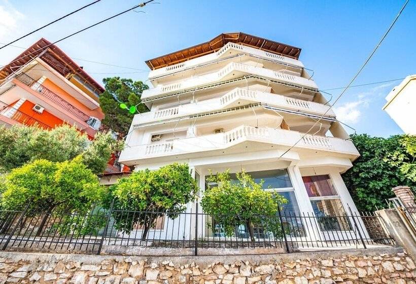 Ideal Aparthotel Saranda