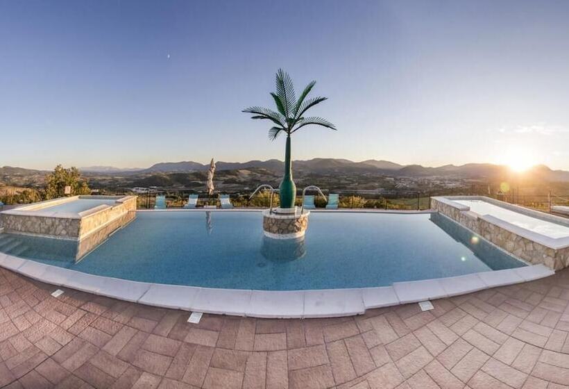 La Castellaia Resort