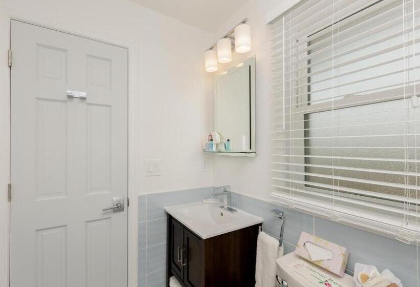 فندق على الطريق Aqualina Inn Montauk