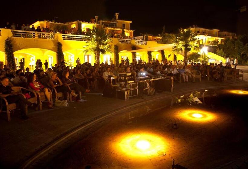 リゾートホテル Argonauti Residence