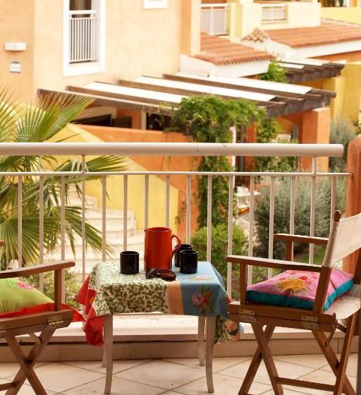 リゾートホテル Argonauti Residence