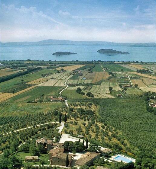 אתר נופש Relais Borgo Torale