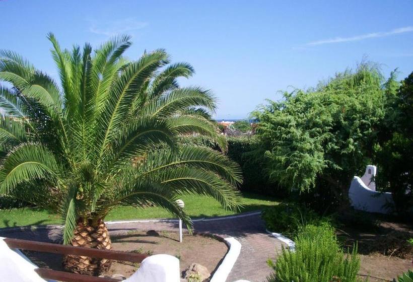Charming House With Sea View In Valledoria