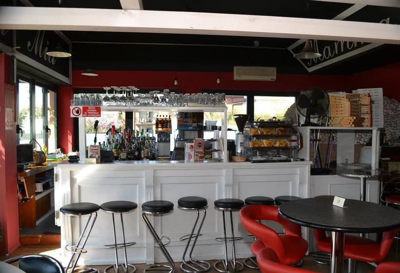 B&b Bed& Fly   Mamma Mia