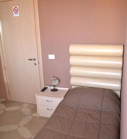 B&b Bed& Fly   Mamma Mia