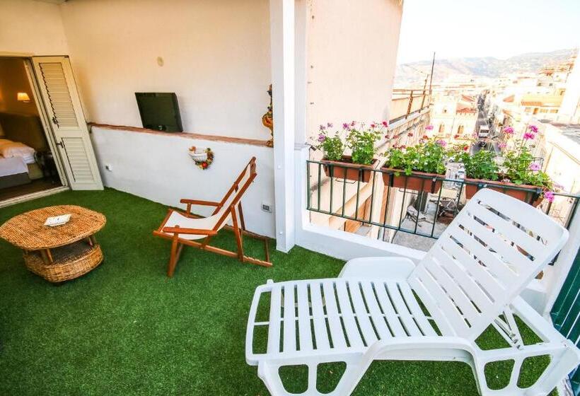 تختخواب و صبحانه 96 Guest House