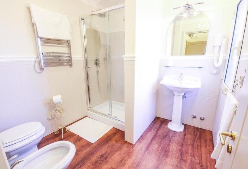 تختخواب و صبحانه 96 Guest House