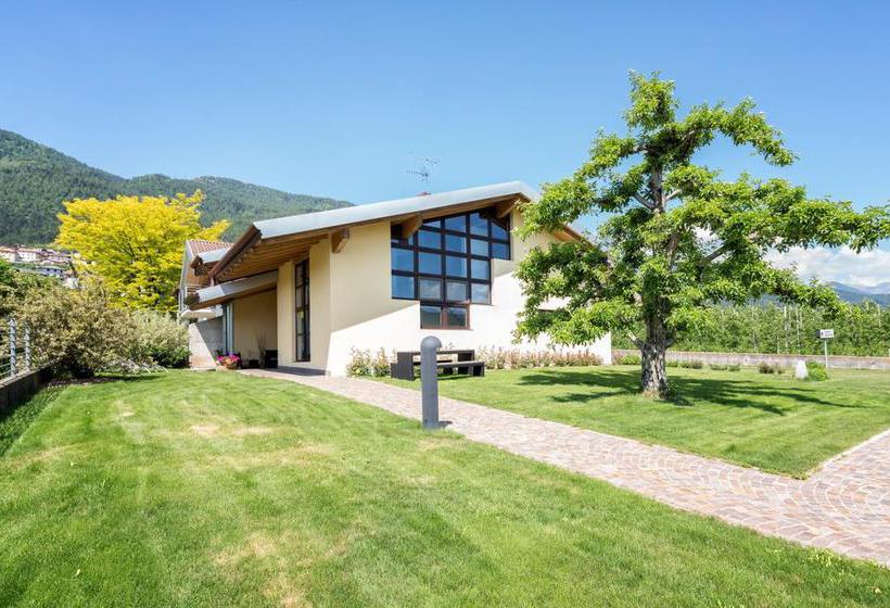 مبيت وإفطار Agritur Deromedi