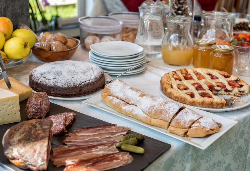 مبيت وإفطار Agritur Deromedi