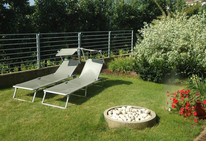 مبيت وإفطار Agritur Deromedi