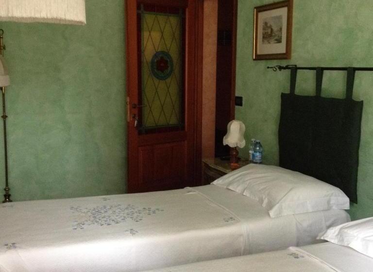 مبيت وإفطار Beb Villa Aurora