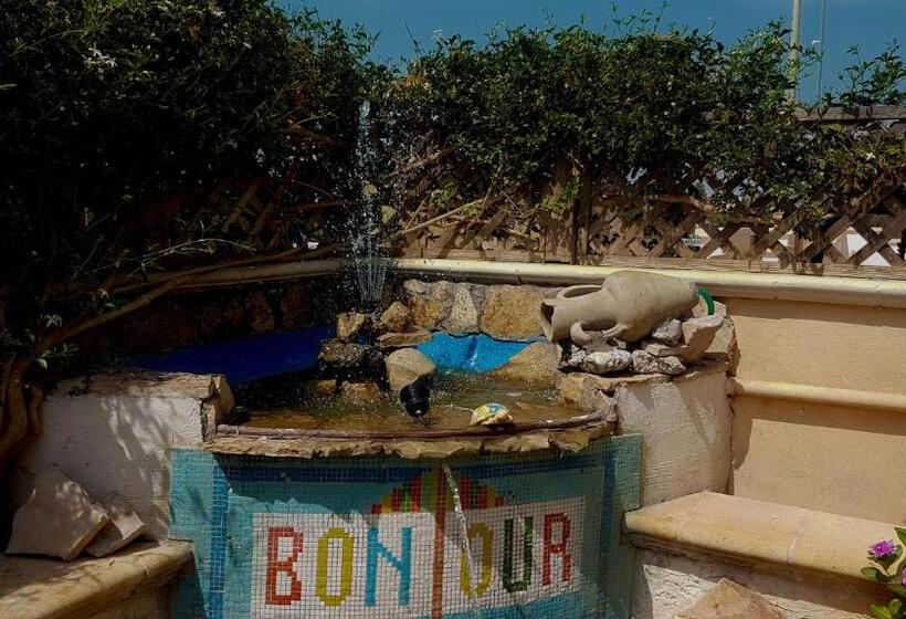 مبيت وإفطار Bonjour