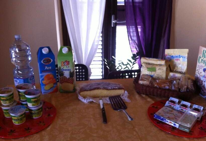 تختخواب و صبحانه Casa Natia