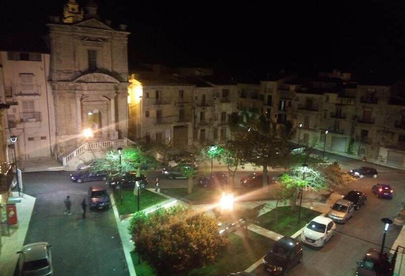 تختخواب و صبحانه Casa Natia