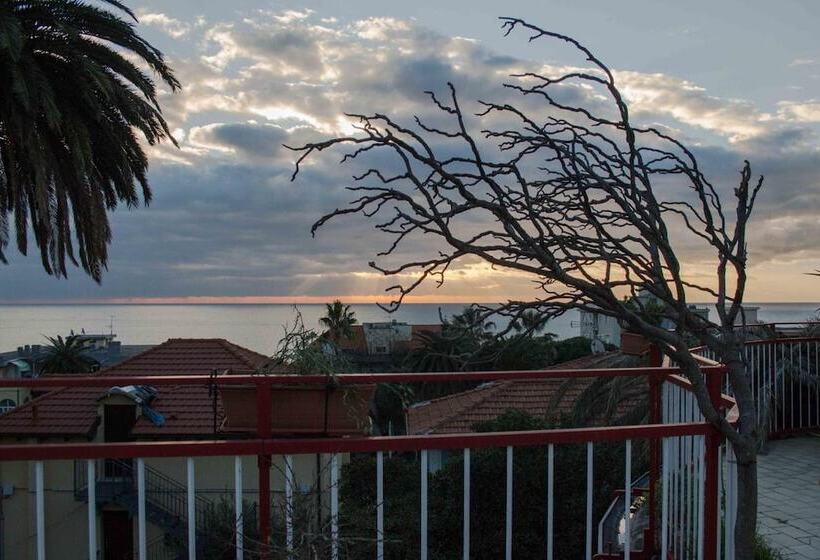 민박 Raggio Di Sole   Casa Per Ferie