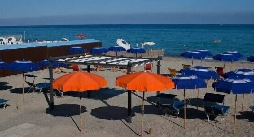 민박 Raggio Di Sole   Casa Per Ferie