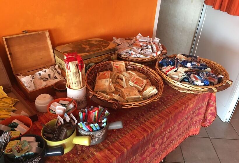 مبيت وإفطار Raggio Di Sole   Casa Per Ferie