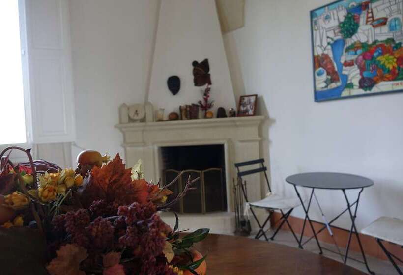 مبيت وإفطار Casina Romita
