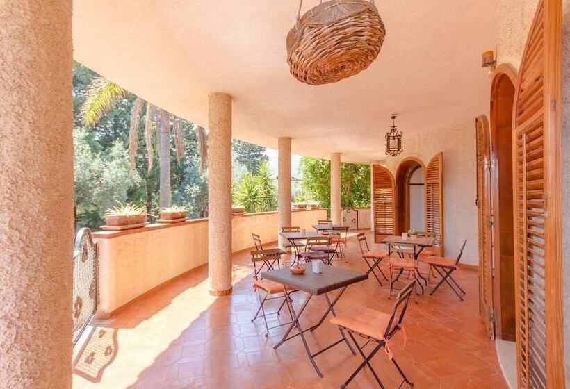 ベッドアンドブレックファースト Don Ciccio Sea House