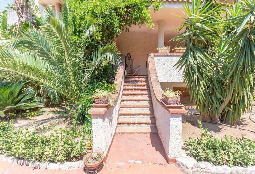 ベッドアンドブレックファースト Don Ciccio Sea House