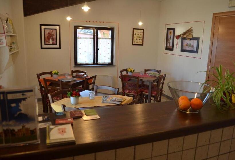 مبيت وإفطار El Garbin