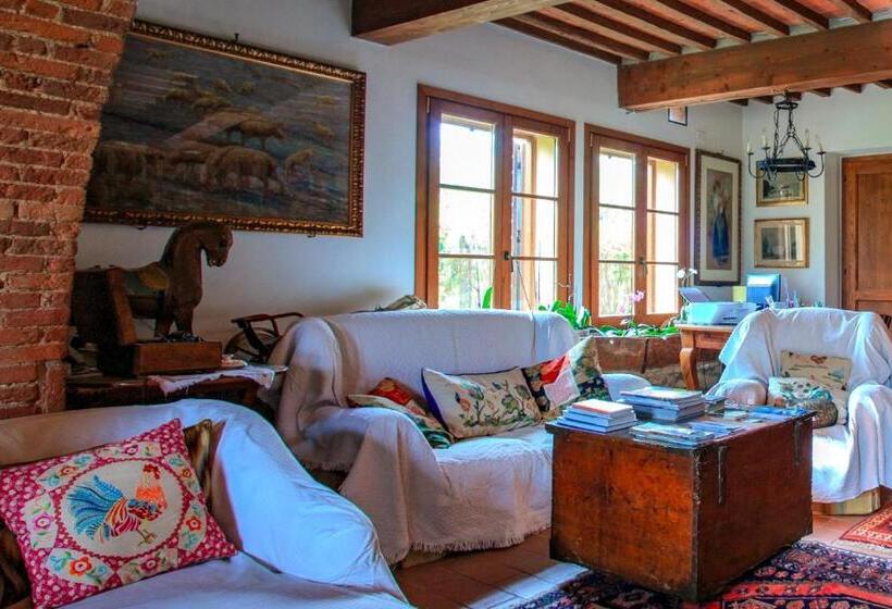 مبيت وإفطار I Glicini Appartamento