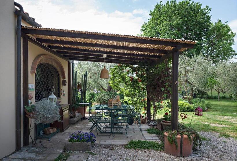 مبيت وإفطار I Glicini Appartamento