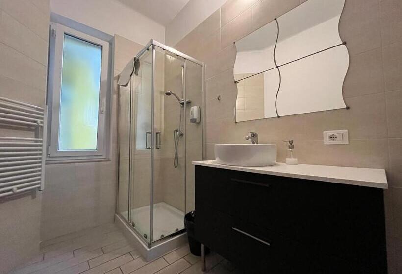 تختخواب و صبحانه Il Guasco Rooms