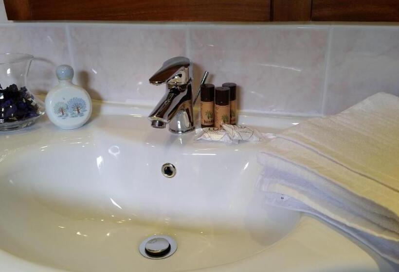 住宿加早餐 La Lacia