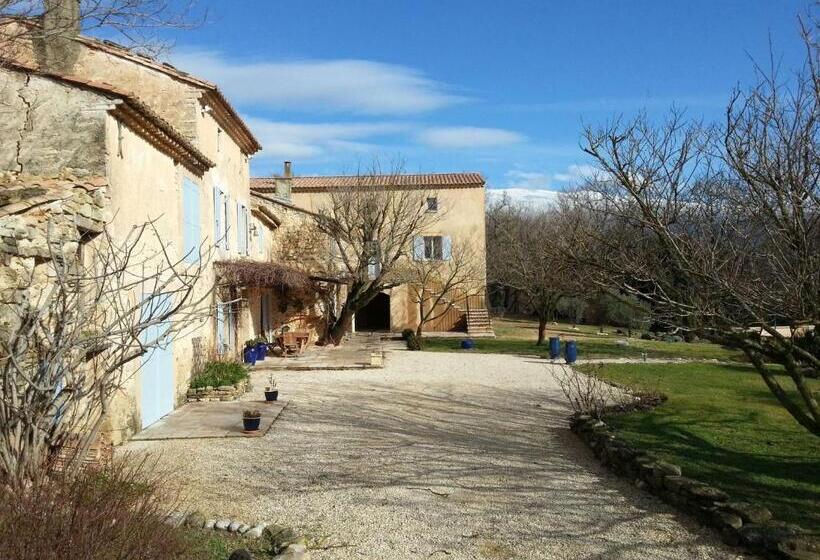 مبيت وإفطار Le Mas Saint Jacques