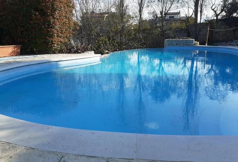 تختخواب و صبحانه Maglioferro Residence