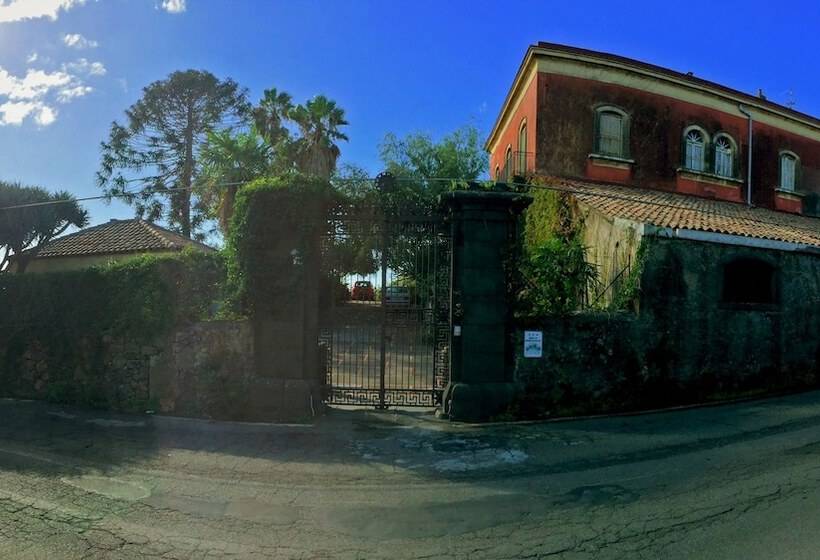 مبيت وإفطار Malvarosa