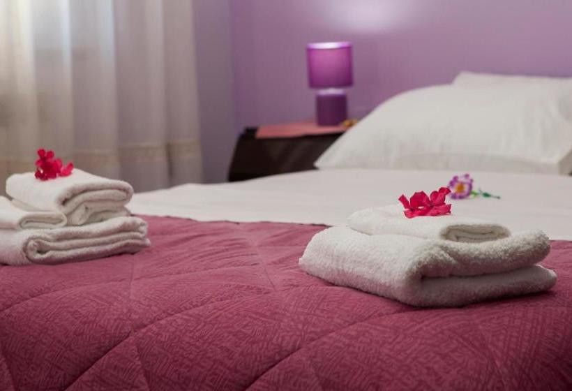 تختخواب و صبحانه Rosa Di Mare