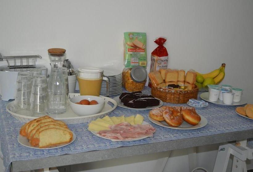 Bed and Breakfast Tangram House