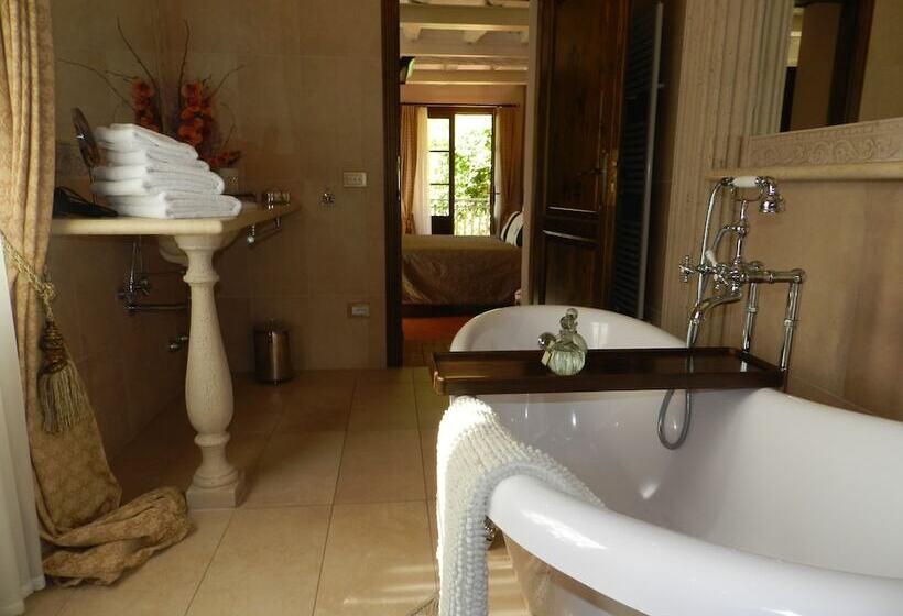 مبيت وإفطار Villa Bertagni