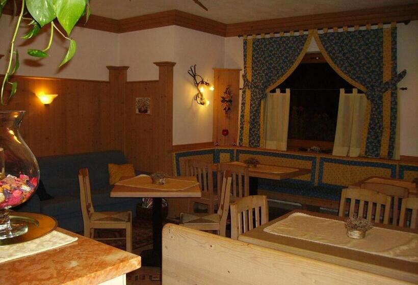 مبيت وإفطار Villa Ilaria