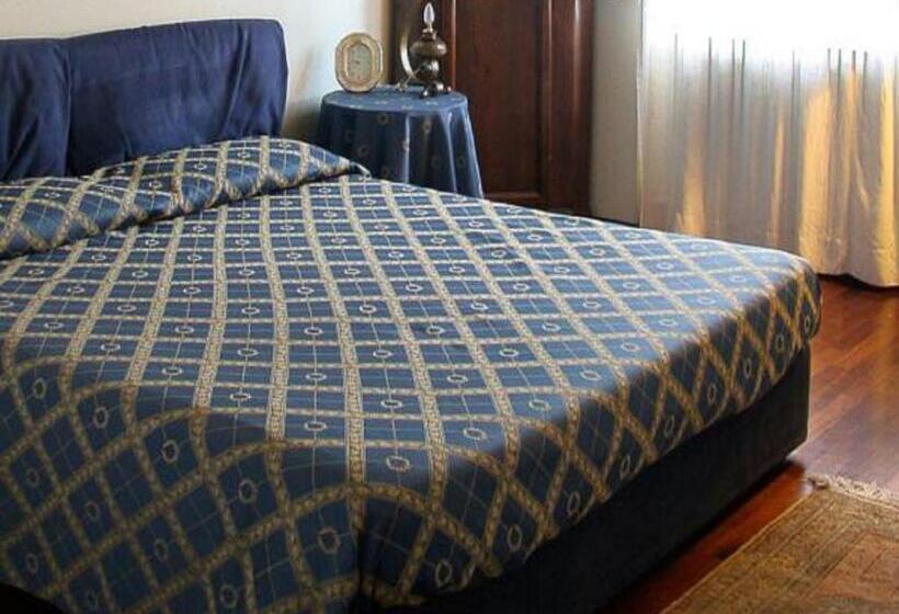 مبيت وإفطار Villarondanella