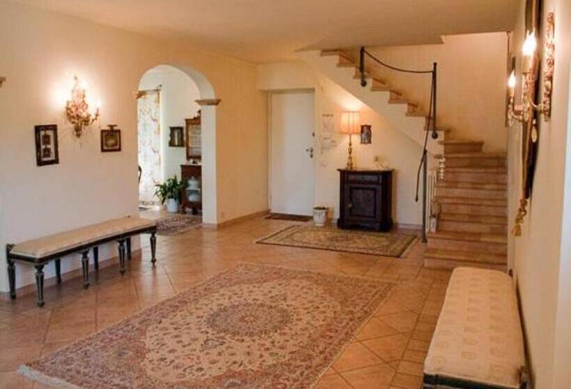 مبيت وإفطار Villarondanella