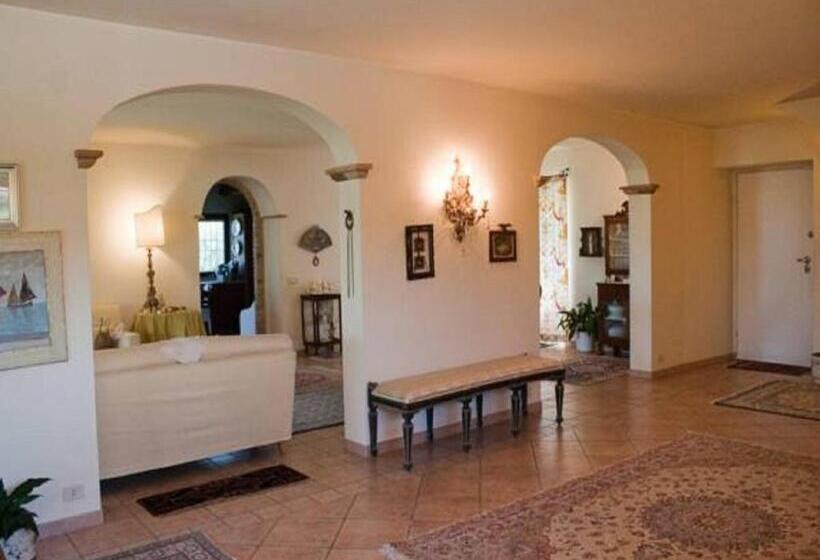 مبيت وإفطار Villarondanella