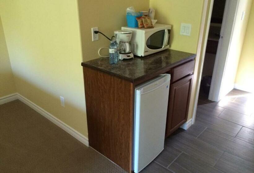 Escarpment Heights Motel