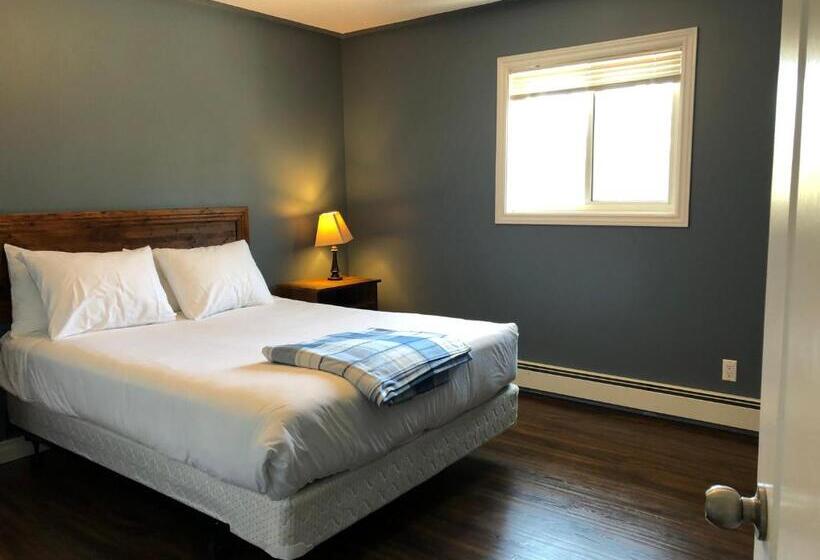 Escarpment Heights Motel