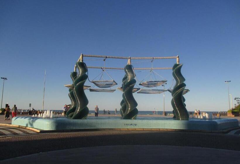 ホテル Adriatica Con Piscina