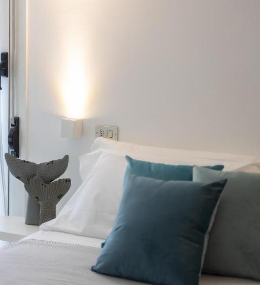 ホテル Adriatica Con Piscina