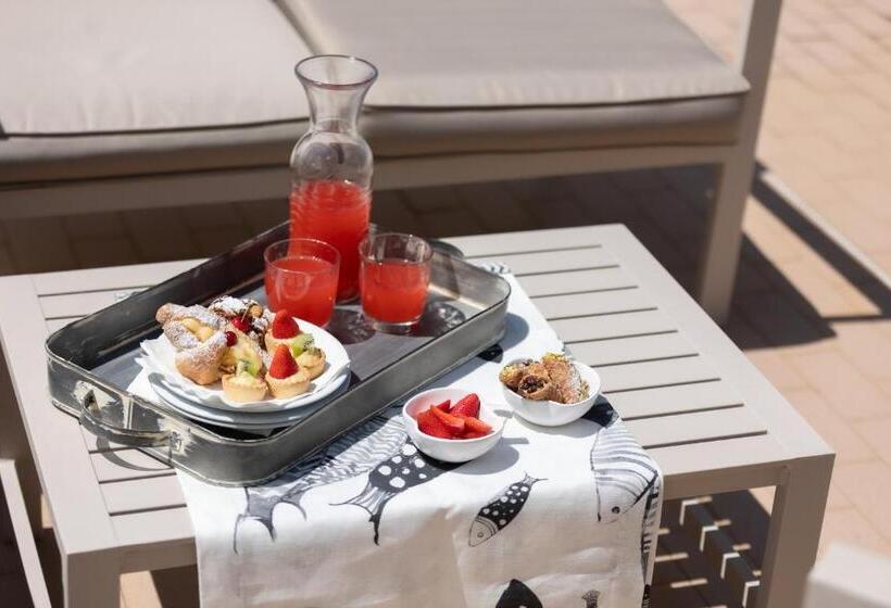 ホテル Adriatica Con Piscina